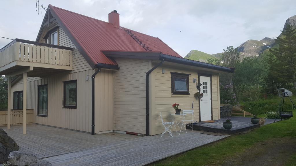 Holiday Home Lofoten Lyngværet Exteriör bild